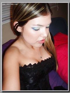 Ragazza inglese fa la porca sul web